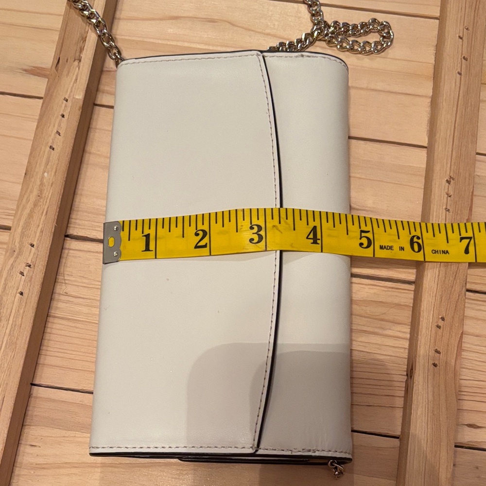 Kate Spade Cream Clutch with Gold Chain - Picture 10 of 10